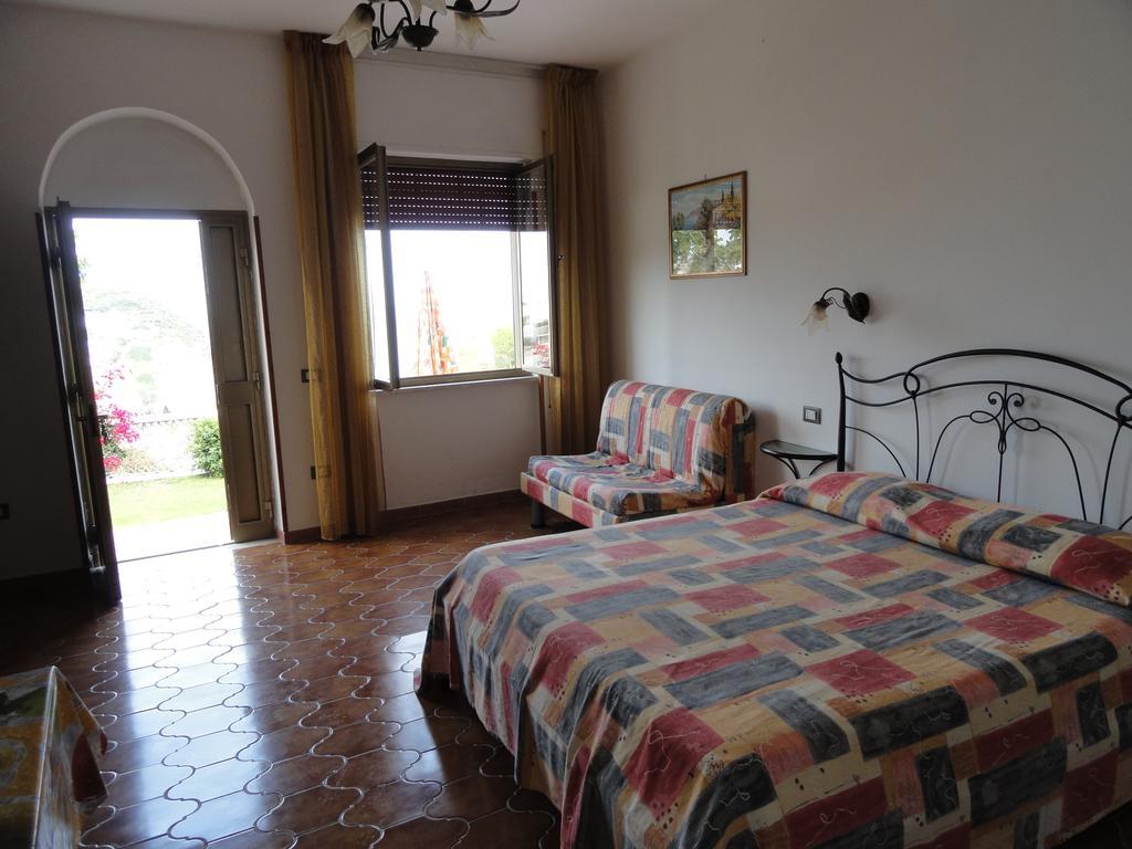 Chiaia Apartments Ponza Rum bild