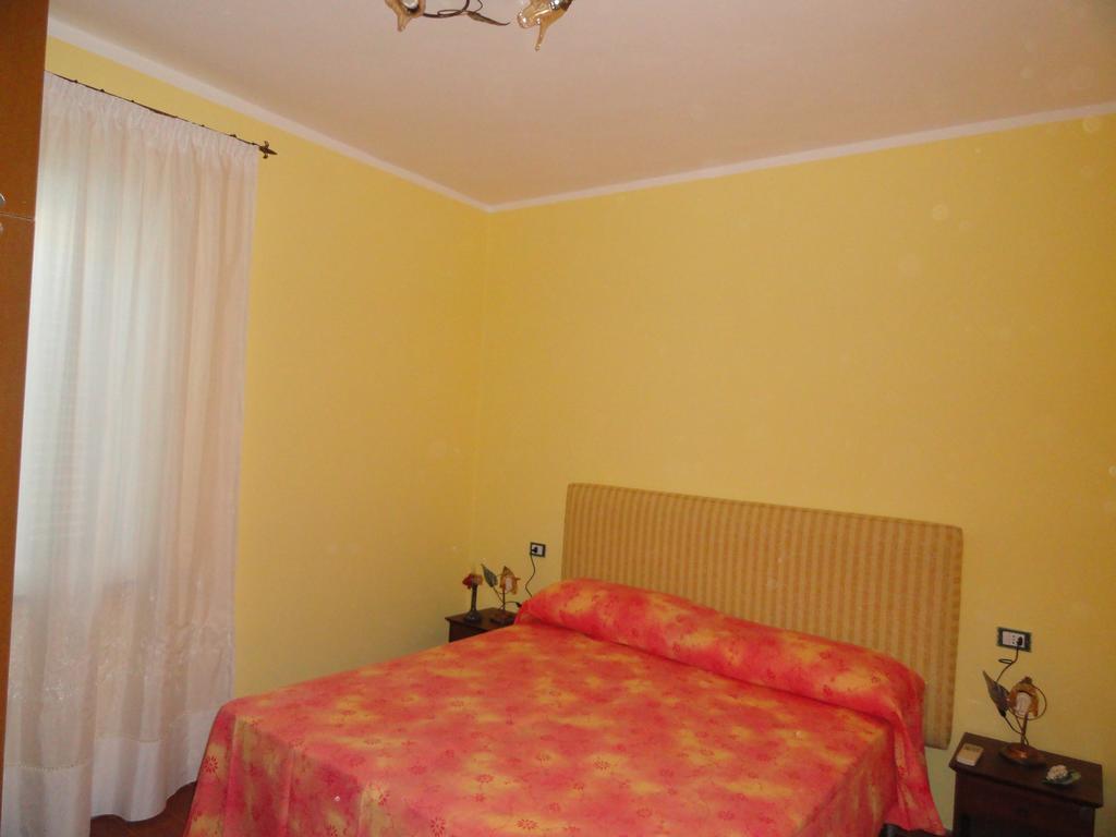 Chiaia Apartments Ponza Rum bild
