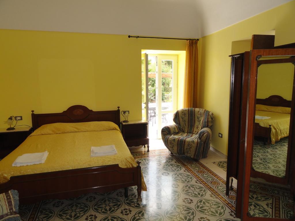 Chiaia Apartments Ponza Rum bild