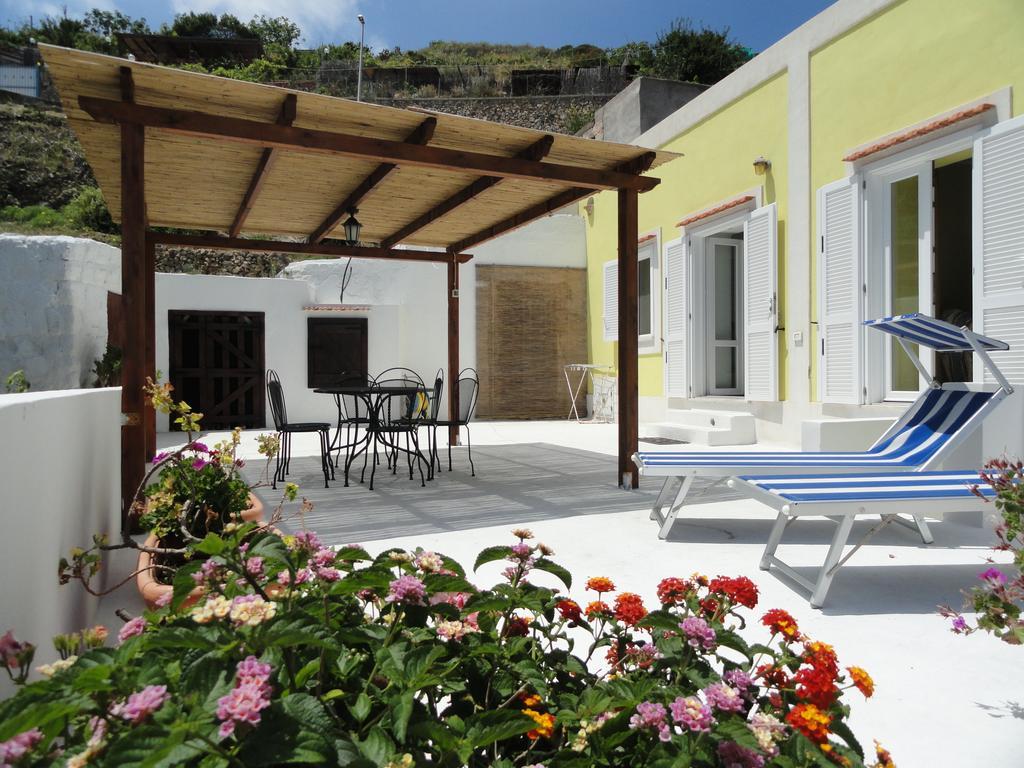 Chiaia Apartments Ponza Rum bild
