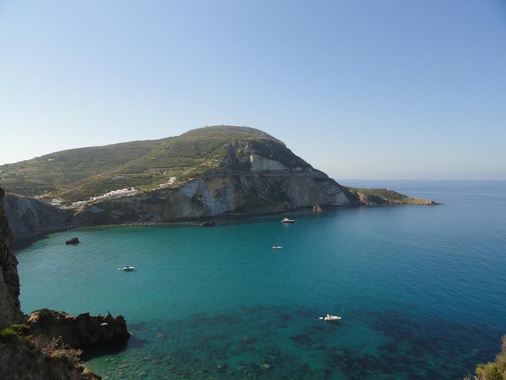 Chiaia Apartments Ponza Exteriör bild