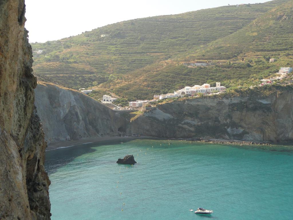 Chiaia Apartments Ponza Rum bild